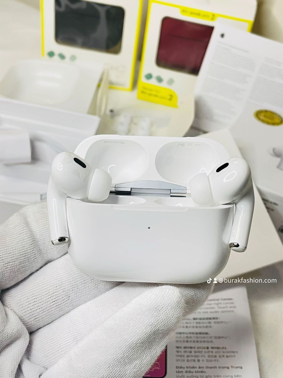 AIR PODS PRO 2 (FREE CASE)